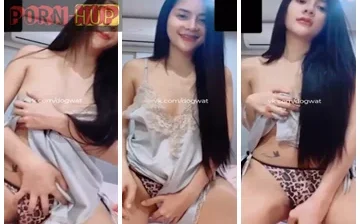 หลุดน้องปุ่ยนุ่น ขาวเนียนแหวกกางเกงในใช้ดิลโด้ควยปลอม