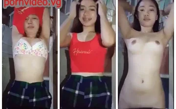 หลุดวัยรุ่นสาว ตั้งกล้องถอดชุดโชว์หีโชว์นม เห็นแล้วน่าโดนจับกระแทกหีรัวๆแล้วปล่อยแตกใน