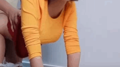 คลิปหลุดโอนลี่แฟน น้องมีนา