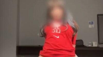 สาวสวยร่างอวบแฟนบอลลิเวอร์พูลแพ้พนันหนุ่มข้างห้องต้องโดนเย็ด2น้ำ