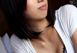 Aki Mizuhara ผู้หญิงที่ทำให้ฉากเรียบๆ กลับดูมีแรงดึงแบบนุ่มลึก